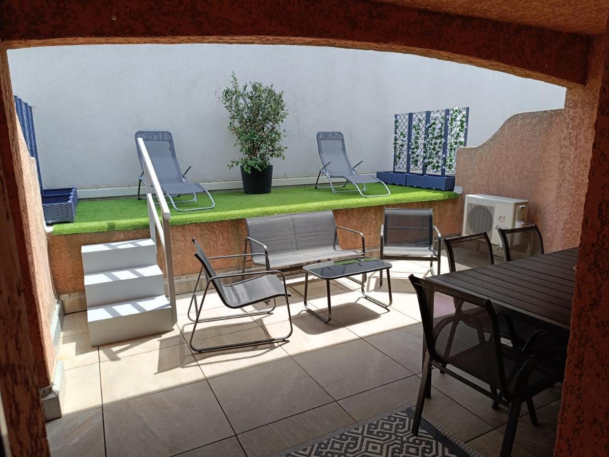 Appartement A 50 Metres De La Plage Fréjus Kültér fotó