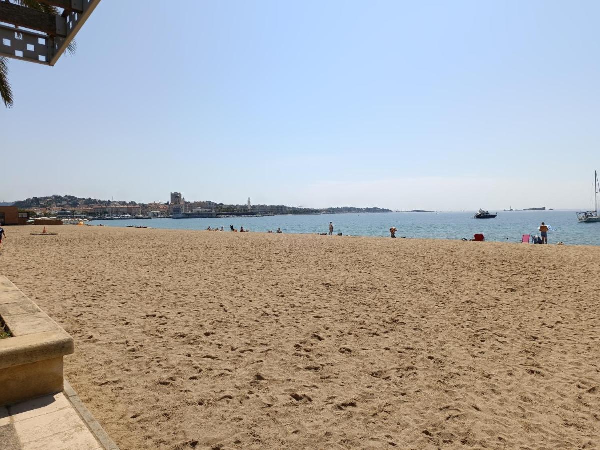 Appartement A 50 Metres De La Plage Fréjus Kültér fotó